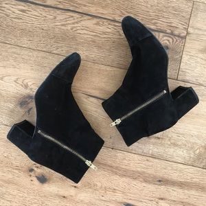 J Crew Suede Side Zip Ankle Bootie SZ 8 Black